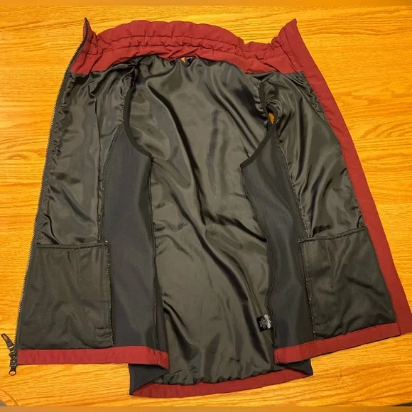 KERRITS On Track Quilted Vest Women’s Medium Maroon/Black Equestrian Full Zip - Picture 3 of 7